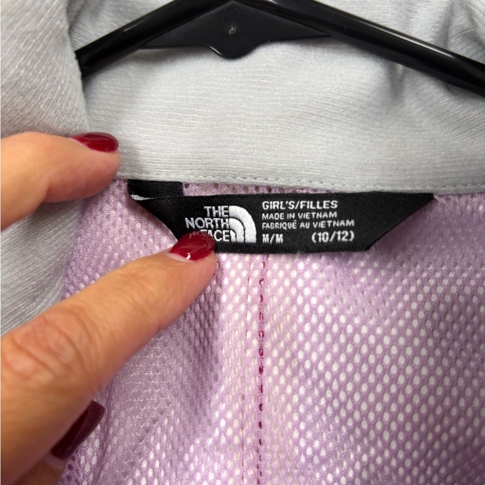 The North Face Fuchsia Windbreaker Jacket - Picture 4 of 4